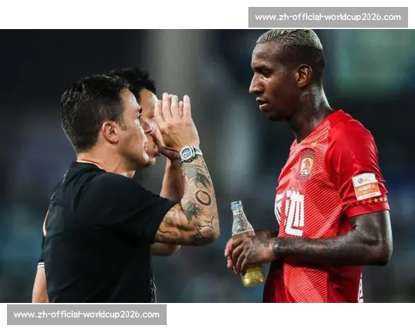 安德鲁斯亮剑小蜜蜂：定位球大师升任主帅，誓言率队展翅高飞