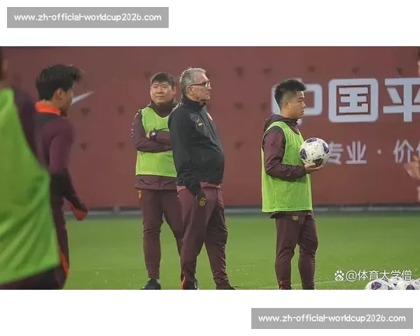 国足体脂率超苏超一倍！草根腹肌完爆职业队，训练态度成致命伤